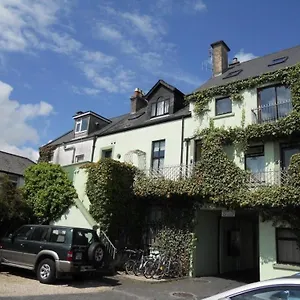 Crescent Close Apartment Galway